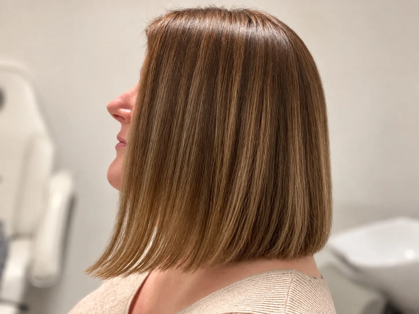 Foilyage + střih Long bob
